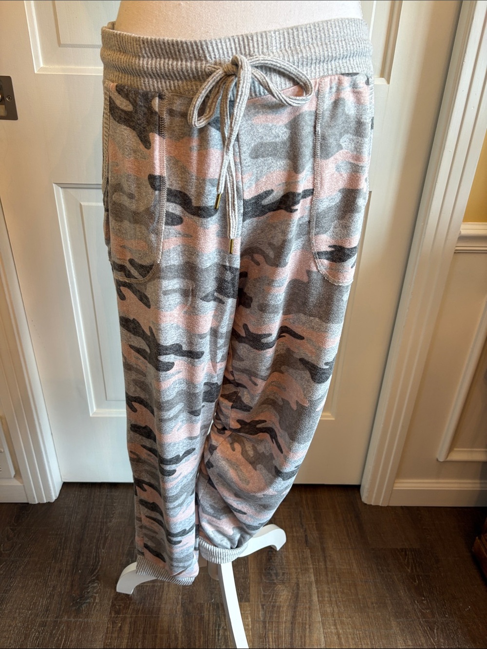 Secret Treasures Pink and Gray Camo Knit Lounge Pajama Pants